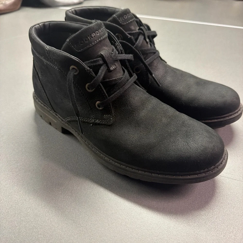 ROCKPORT TOUGH BUCKS‎ CHUKKA BLACK MENS SIZE 8 BOOTS WATER PROOF WORK SHOES